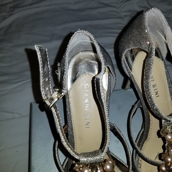 Shoes - Picture 2 of 5